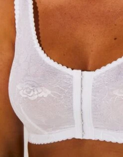 Soutien-gorge Forme Brassière Ouvert Devant Dentelle - Sans Armatures 12 Soutien-gorge Forme Brassière Ouvert Devant Dentelle - Sans Armatures -Célèbre Lingerie Magasin 701819 C01 zoomx vue5