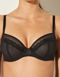 Chantelle Soutien-gorge Emboîtant Dentelle Parisian Allure - Avec Armatures 13 Chantelle Soutien-gorge Emboîtant Dentelle Parisian Allure - Avec Armatures -Célèbre Lingerie Magasin 701922 C00 zoomx vue5