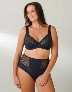 Soutien-gorge Forme Emboîtante Tulle Brodé Stretch Et Microfibre Batlow- Avec Armatures -Célèbre Lingerie Magasin 701964 C00 zoomx vue4