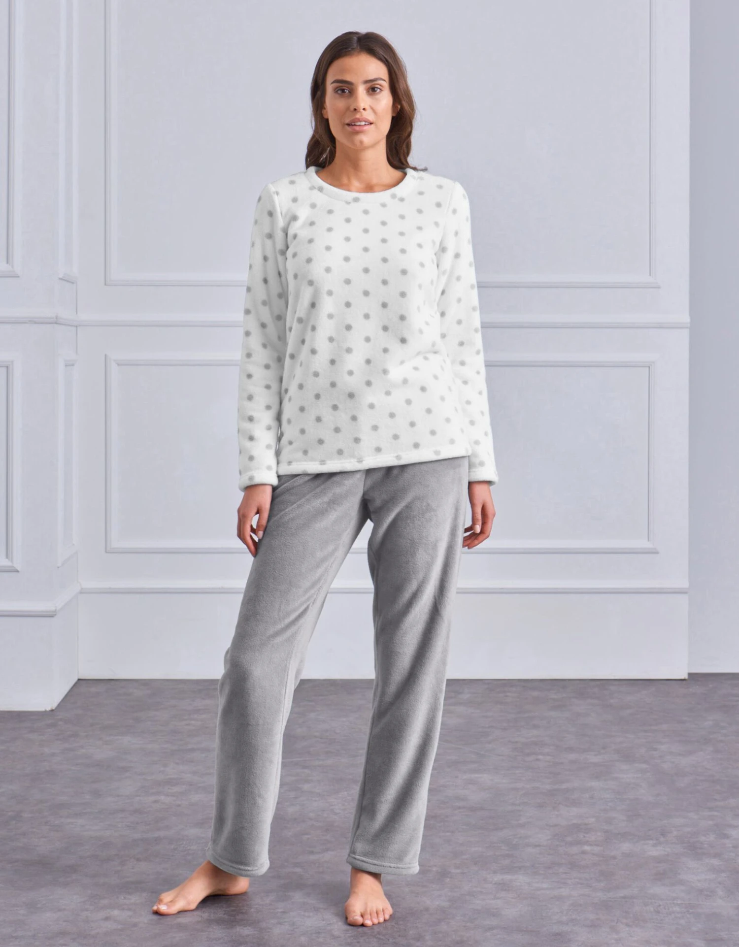 Pyjama Polaire Imprimé Pois Toucher Peluche Manches Longues 4 Pyjama Polaire Imprimé Pois Toucher Peluche Manches Longues – Image 2