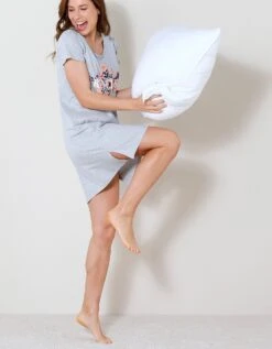 Chemise De Nuit Courte Imprimé "Rêveuse" -Célèbre Lingerie Magasin 703482 C01 zoomx vue3