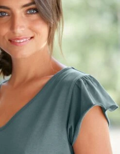 Tee-shirt Pyjama Manches Courtes Imprimé Placé "pétales De Fleurs" 12 Tee-shirt Pyjama Manches Courtes Imprimé Placé "pétales De Fleurs" -Célèbre Lingerie Magasin 703605 C01 zoomx vue4