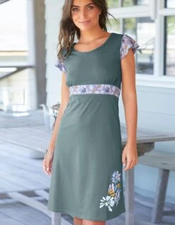 Chemise De Nuit Manches Courtes Imprimée "pétales De Fleurs" 12 Chemise De Nuit Manches Courtes Imprimée "pétales De Fleurs" -Célèbre Lingerie Magasin 703629 C01 zoomx vue4