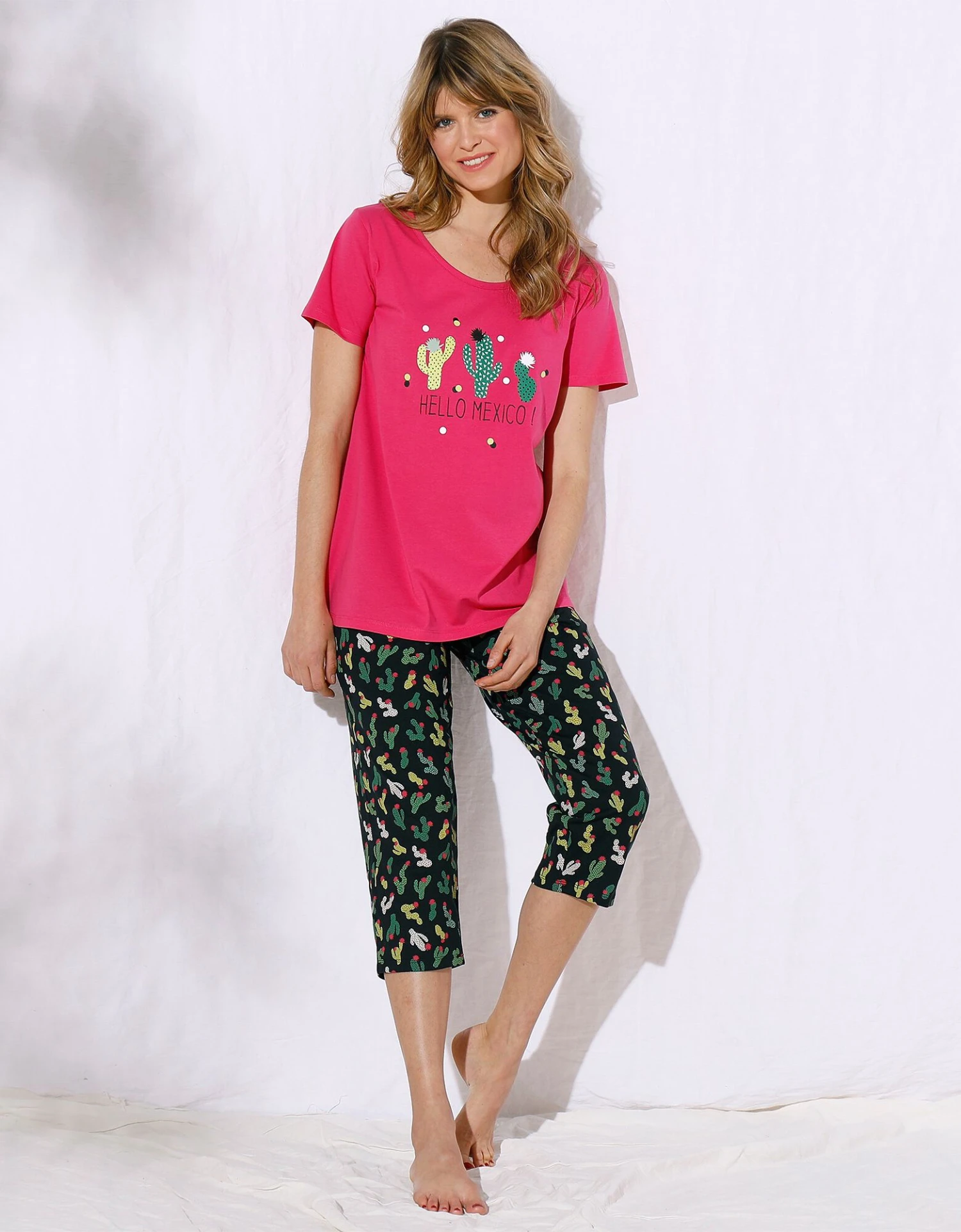 Pyjama Court Manches Courtes Motifs « Cactus » - Avec Pochon Assorti 4 Pyjama Court Manches Courtes Motifs « Cactus » - Avec Pochon Assorti – Image 2