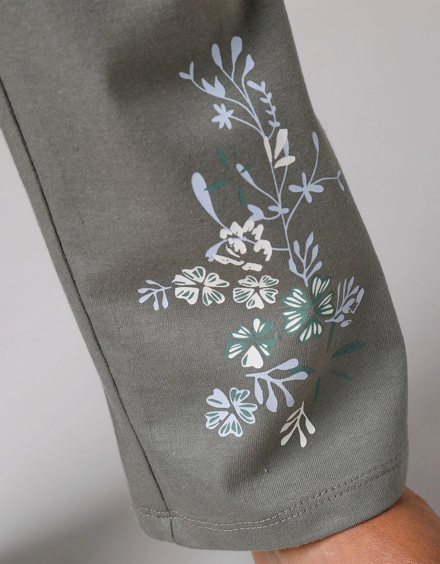 Pantalon De Pyjama Imprimé Placé Fleurs 8 Pantalon De Pyjama Imprimé Placé Fleurs – Image 6