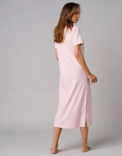 Chemise De Nuit Longue Manches Courtes Unie 10 Chemise De Nuit Longue Manches Courtes Unie -Célèbre Lingerie Magasin 703822 C01 zoomx vue3