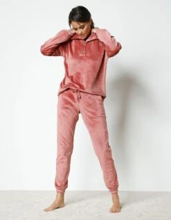 Pyjama Velours Stretch Manches Longues Col Boutonné -Célèbre Lingerie Magasin 703933 C02 zoomx vue4