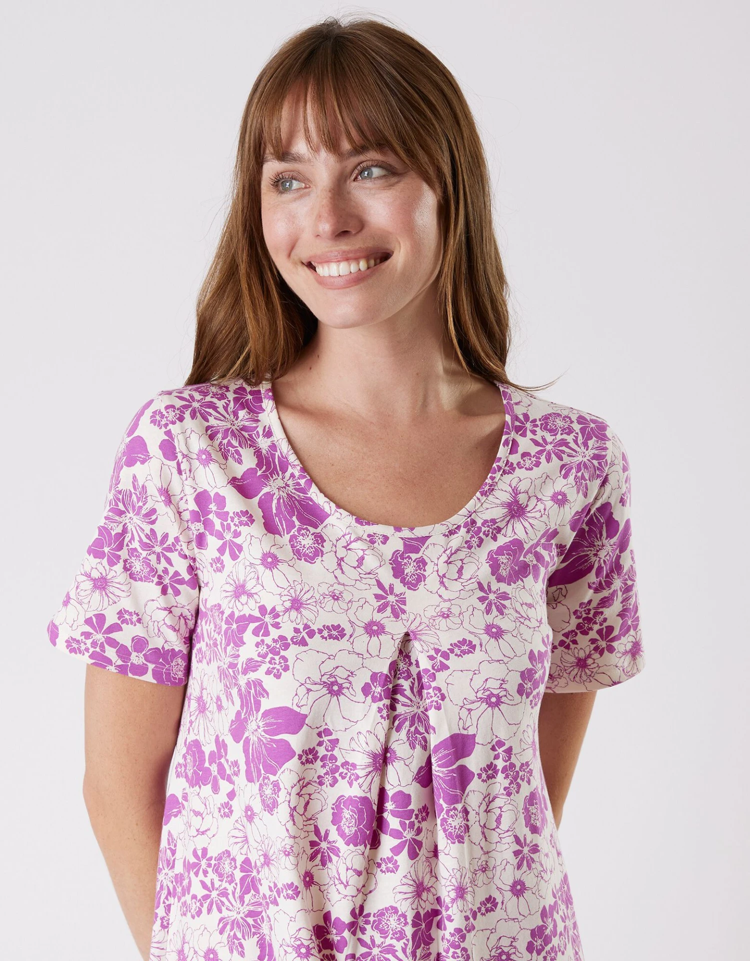 Chemise De Nuit Longue Imprimée Fleurie - Manches Courtes 6 Chemise De Nuit Longue Imprimée Fleurie - Manches Courtes – Image 4