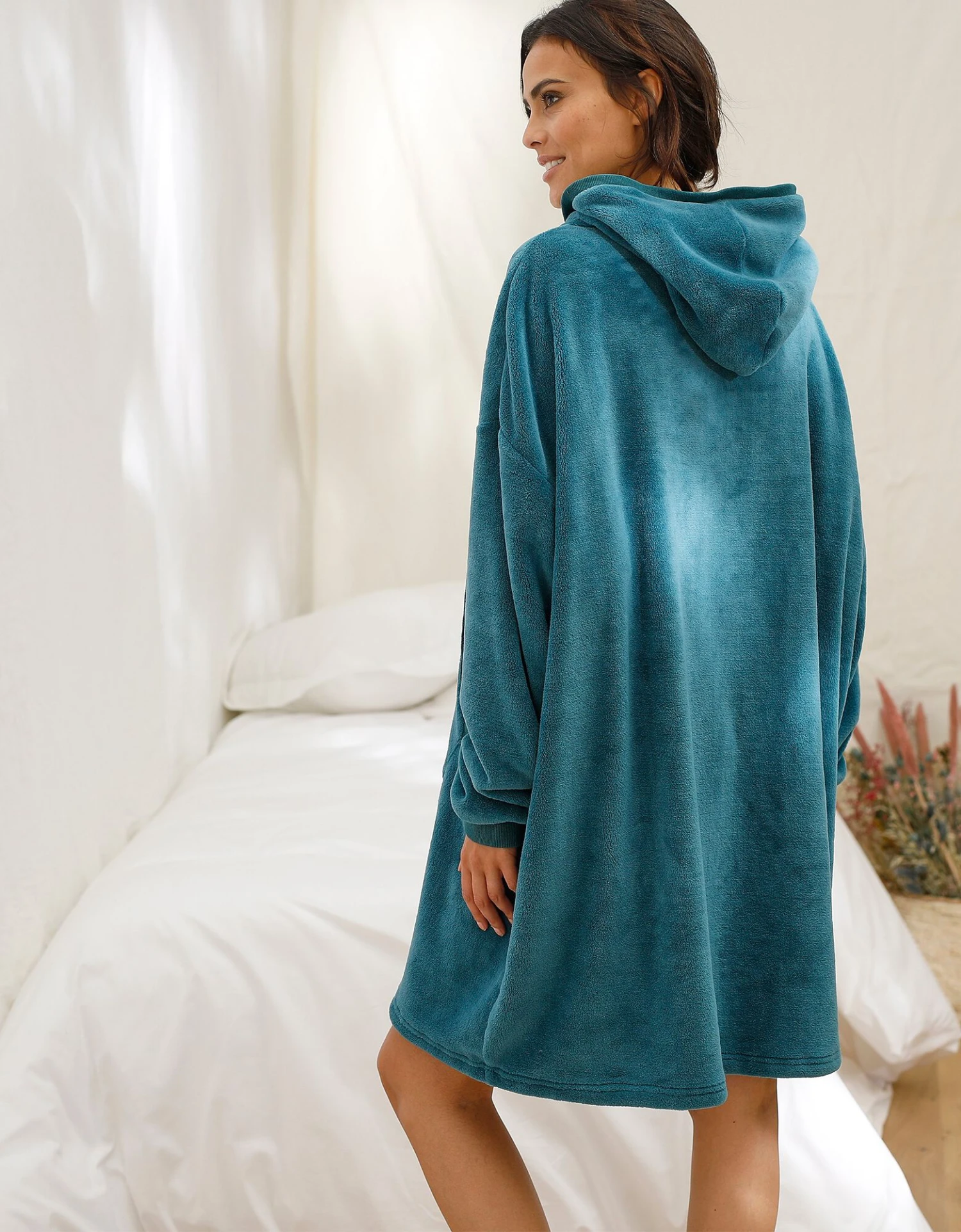Sweat Oversize* Unisexe En Polaire Peluche Bleue 9 Sweat Oversize* Unisexe En Polaire Peluche Bleue – Image 7