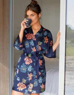 Kimono Court Satin Imprimé Floral -Célèbre Lingerie Magasin 706163 C01 zoomx vue5
